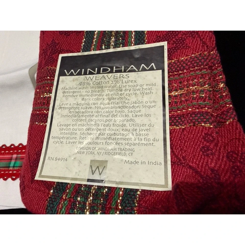 Lot of 4 VTG Windham Weavers Dinner Napkins Gold Accents + Xmas Linen Hand Towel